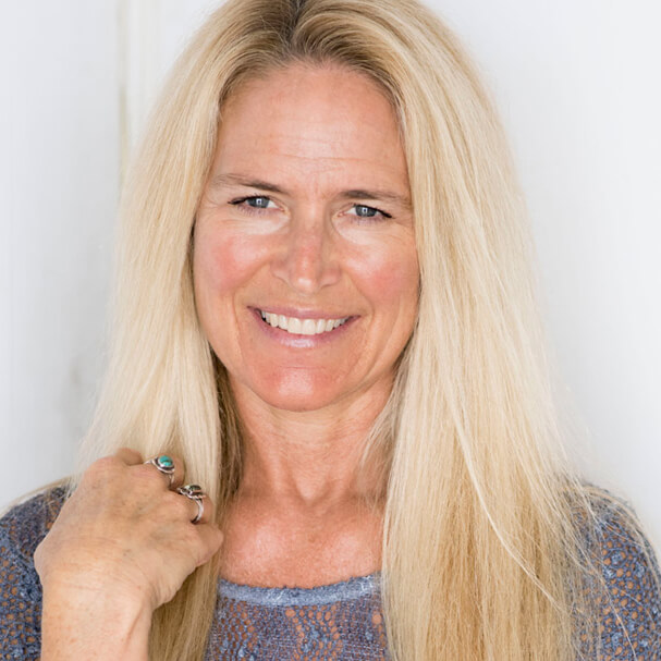 KAREN THOMAS